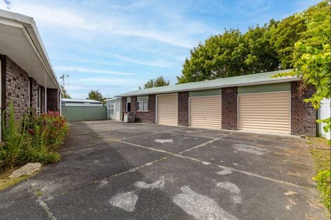 Photo of property in 2 Ashdown Crescent, Feilding, 4702