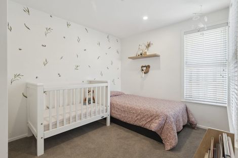 Photo of property in 570 Glenfield Road, Bayview, Auckland, 0629