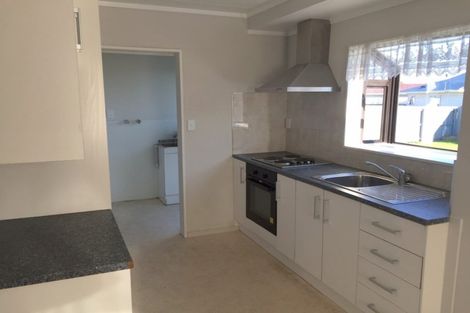 Photo of property in 84 Maplesden Drive, Clendon Park, Auckland, 2103