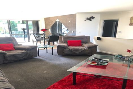 Photo of property in 111 Roberta Crescent, Orewa, 0931