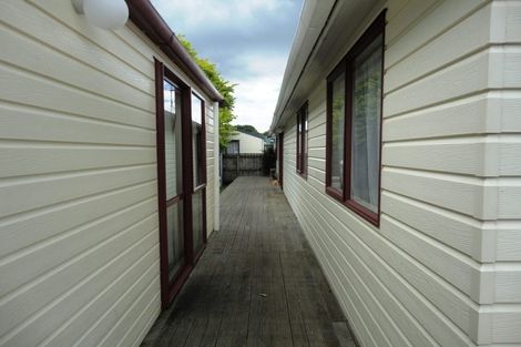 Photo of property in 40 Airfield Road, Takanini, 2112