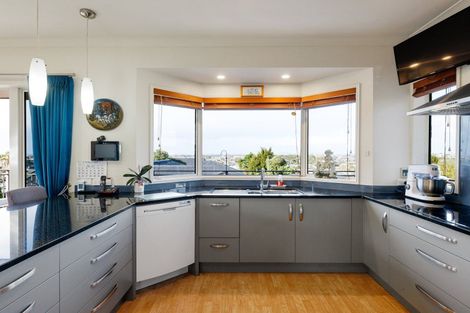 Photo of property in 18b Highgrove Drive, Grandview Heights, Hamilton, 3200