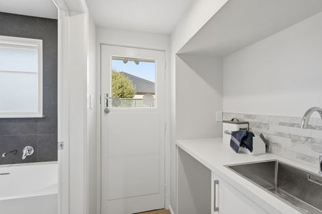 Photo of property in 28 Jocelyn Street, Casebrook, Christchurch, 8051