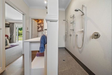 Photo of property in 112 Princess Street, Waitara, 4383