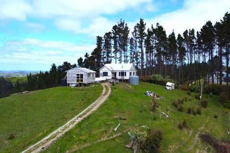 Photo of property in 623 Bickerstaffe Road, Maungaturoto, 0587