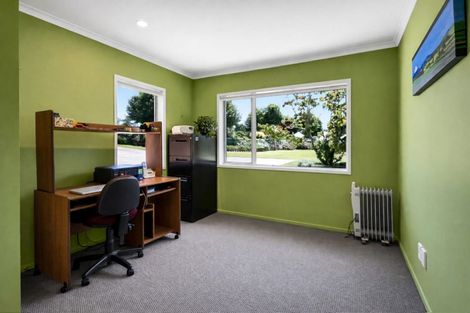 Photo of property in 1 Becklands Place, Inglewood, 4330