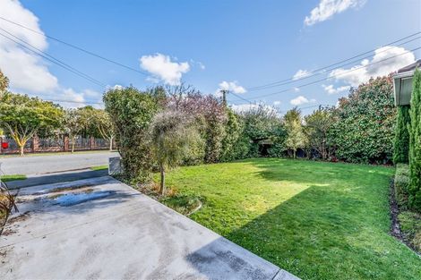 Photo of property in 21 Dinton Street, Russley, Christchurch, 8042