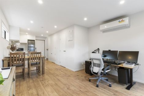 Photo of property in 9/36 Kaipatiki Road, Glenfield, Auckland, 0629