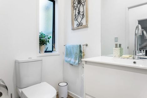 Photo of property in 2 Quarter Deck Lane, Gulf Harbour, Whangaparaoa, 0930