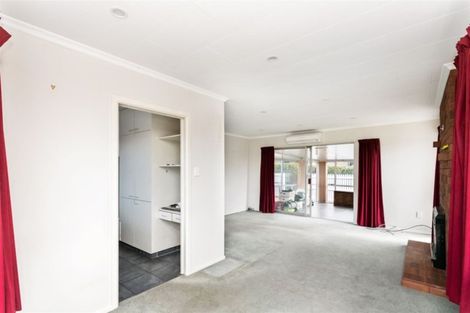 Photo of property in 9 Beeston Place, Redwood, Christchurch, 8051