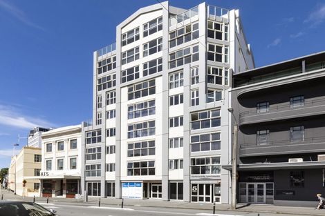 Photo of property in 2f/5 Kent Terrace, Mount Victoria, Wellington, 6011