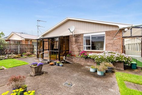 Photo of property in 2/6 Webster Street, Westown, New Plymouth, 4310