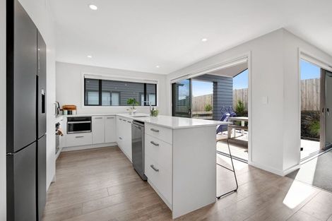 Photo of property in 54 Paparahi Place, Wainui, Silverdale, 0992