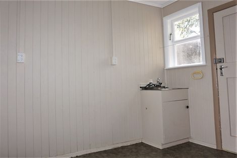 Photo of property in 8 Johnston Street, Foxton, 4814