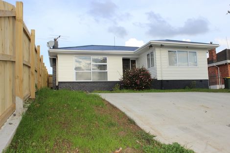 Photo of property in 20 Landon Avenue, Mangere East, Auckland, 2024
