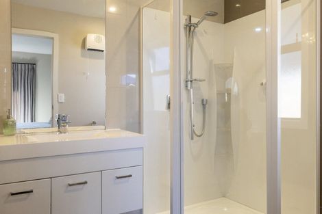 Photo of property in 128 Victory Drive, Wharewaka, Taupo, 3330