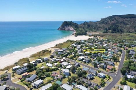 Photo of property in 16 Moray Place, Whiritoa, Whangamata, 3691