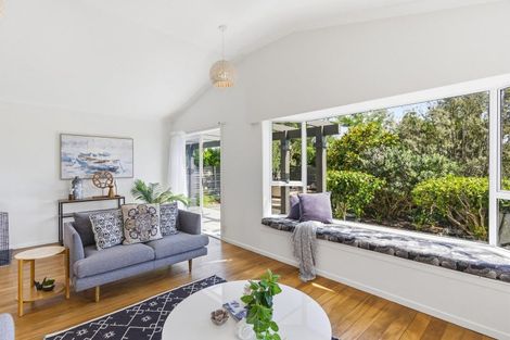 Photo of property in 7 Whyte Street, Paraparaumu Beach, Paraparaumu, 5032