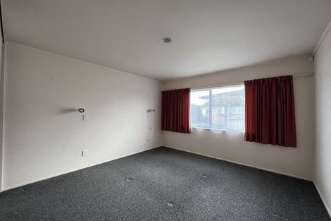 Photo of property in 12/56 Larnoch Road, Henderson, Auckland, 0610