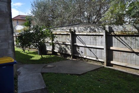 Photo of property in 3/44 East Coast Road, Milford, Auckland, 0620