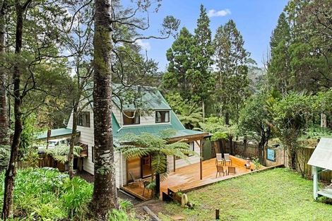 Photo of property in 305 Huia Road, Titirangi, Auckland, 0604