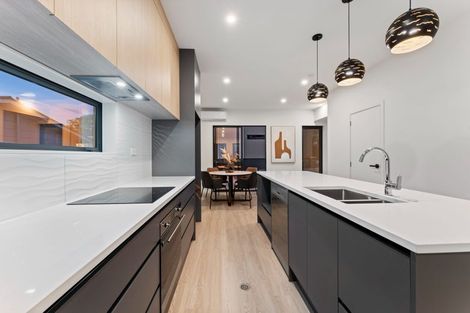 Photo of property in 21b Neal Avenue, Glenfield, Auckland, 0629