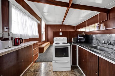 Photo of property in 6 Lincoln Street, Patea, 4520