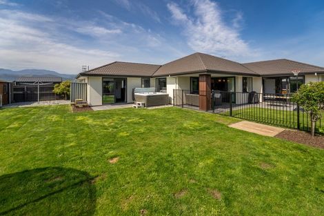 Photo of property in 4 Reserve Lane, Brightwater, 7022