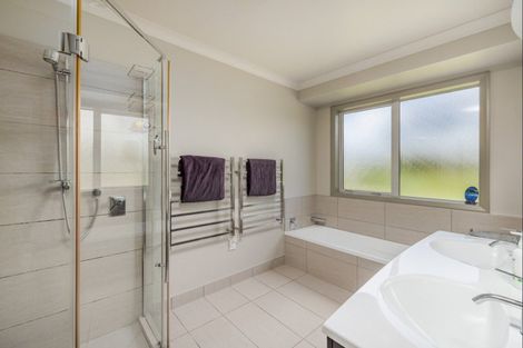 Photo of property in 73b Riddell Road, Kerikeri, 0230