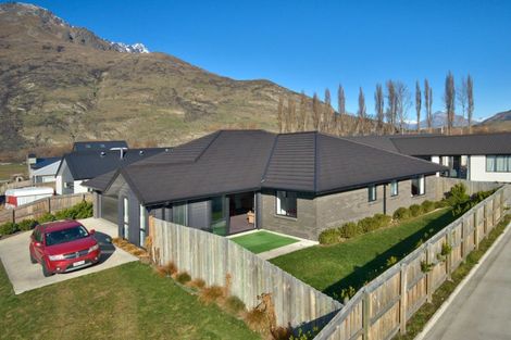 Photo of property in 25 Headley Drive, Lower Shotover, Queenstown, 9304