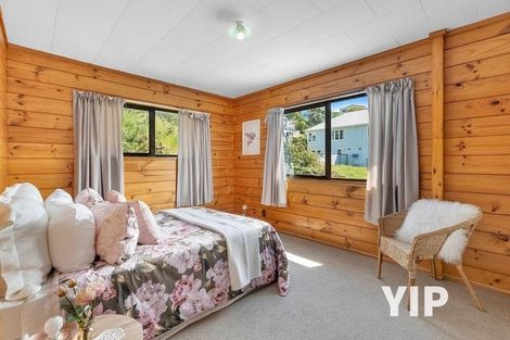 Photo of property in 33 Hindmarsh Street, Johnsonville, Wellington, 6037