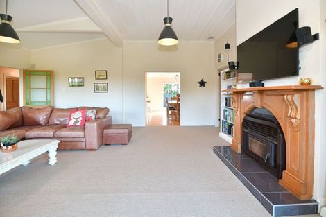 Photo of property in 245 Anderson Road, Helensville, 0875