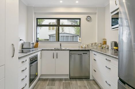 Photo of property in 117 Wakeman Road, Acacia Bay, Taupo, 3330