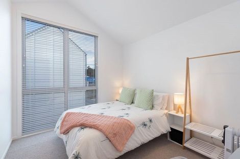 Photo of property in 4 Titoki Close, Matakana, 0985