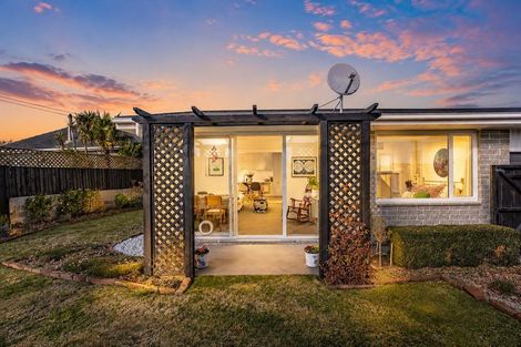Photo of property in 25 Fleming Street, North New Brighton, Christchurch, 8083