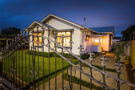 Photo of property in 61 Roy Street, Palmerston North, 4410