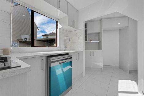 Photo of property in 11/19a Gray Avenue, Mangere East, Auckland, 2024