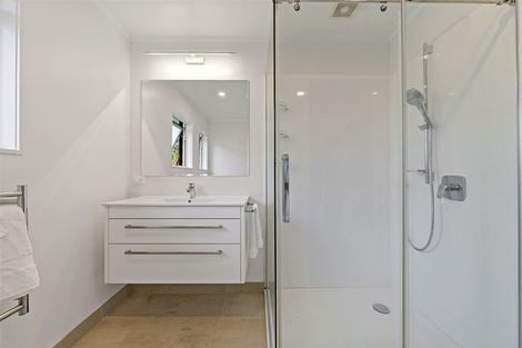 Photo of property in 2/4 Helvetia Drive, Browns Bay, Auckland, 0630