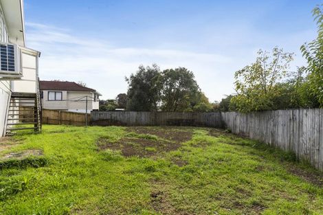 Photo of property in 18 Chislehurst Street, Henderson, Auckland, 0612