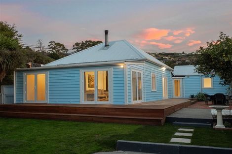 Photo of property in 16 Augusta Street, Redcliffs, Christchurch, 8081