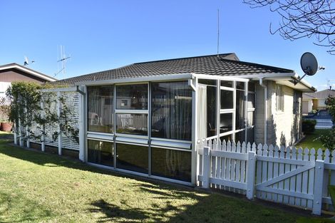 Photo of property in 38 Norfolk Crescent, Otaki Beach, Otaki, 5512