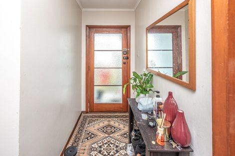 Photo of property in 15 Churchill Crescent, Tawhero, Whanganui, 4501