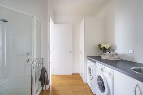 Photo of property in 55 Bannings Way, Hobsonville, Auckland, 0618