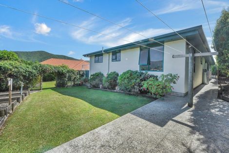 Photo of property in 10 Matai Place, Waikawa, Picton, 7220