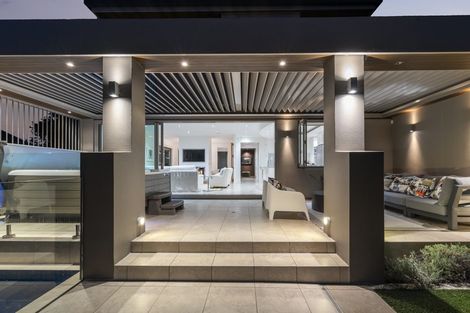 Photo of property in 12 Hauraki Road, Hauraki, Auckland, 0622