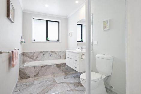 Photo of property in 36 Raithburn Terrace, Pokeno, 2402