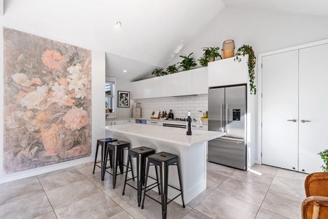 Photo of property in 42 Awanui Crescent, Matakana, Warkworth, 0985