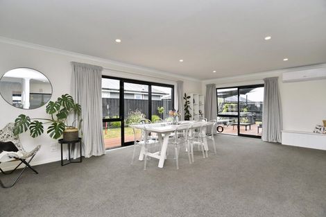 Photo of property in 65 Macphail Avenue, Rangiora, 7400
