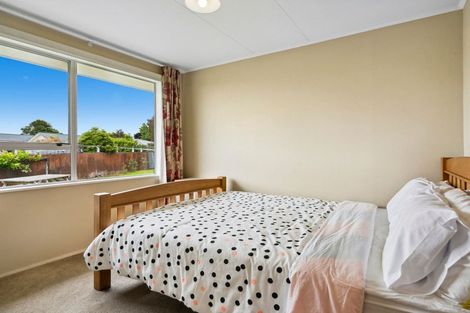 Photo of property in 23 Fisher Place, Carterton, 5713