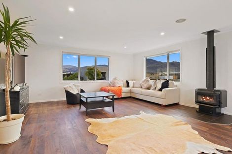 Photo of property in 6 David Place, Cromwell, 9310